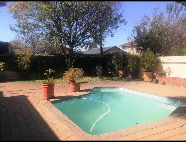 3 BEDROOM HOUSE FOR SALE IN ZWARTKOP EXT 4,5,6,8